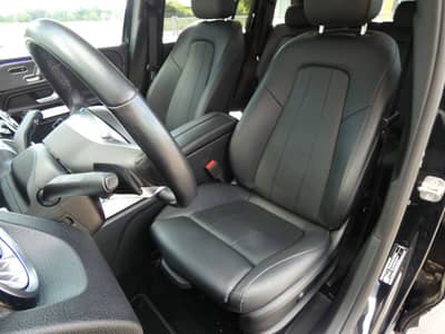 Mercedes-Benz GLB 200 d DCT Leder PANO Distronic Navi AHK WIDE — slika 5
