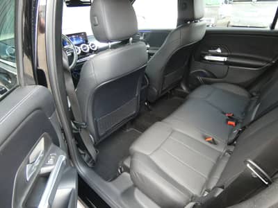 Mercedes-Benz GLB 200 d DCT Leder PANO Distronic Navi AHK WIDE — slika 8