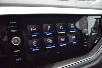 Volkswagen Polo VI Goal LED/ACC//Klima/SHZ/SPEED INFO — slika 16
