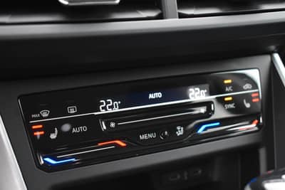 Volkswagen Polo VI Goal LED/ACC//Klima/SHZ/SPEED INFO — slika 17