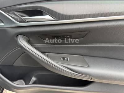 BMW 530 d x Drive*M PAKET*SAG*GSHD*LASER*VIR*HEAD-UP — slika 30