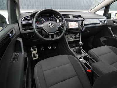 Volkswagen Touran 1.6 TDI SOUND LED Navi PANO 7Sitzer ACC — slika 3