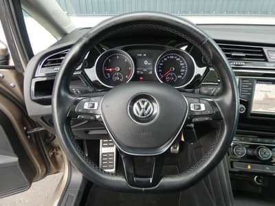 Volkswagen Touran 1.6 TDI SOUND LED Navi PANO 7Sitzer ACC — slika 16