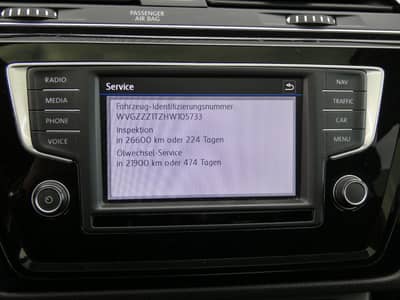 Volkswagen Touran 1.6 TDI SOUND LED Navi PANO 7Sitzer ACC — slika 15