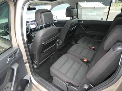 Volkswagen Touran 1.6 TDI SOUND LED Navi PANO 7Sitzer ACC — slika 7
