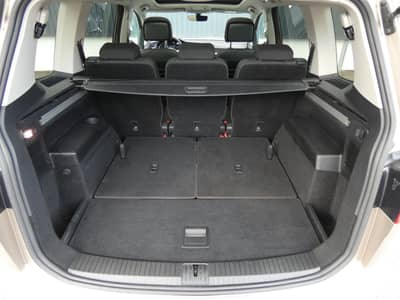 Volkswagen Touran 1.6 TDI SOUND LED Navi PANO 7Sitzer ACC — slika 12