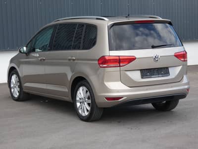 Volkswagen Touran 1.6 TDI SOUND LED Navi PANO 7Sitzer ACC — slika 30