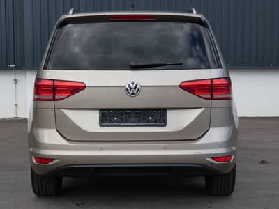 Volkswagen Touran 1.6 TDI SOUND LED Navi PANO 7Sitzer ACC — slika 29