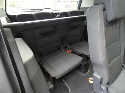 Volkswagen Touran 1.6 TDI SOUND LED Navi PANO 7Sitzer ACC — slika 9