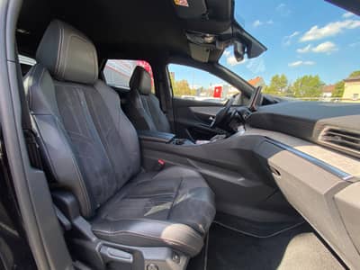 Peugeot 3008 Hybrid4 300 GT Pack ACC/AHK/Focal/Massage — slika 8
