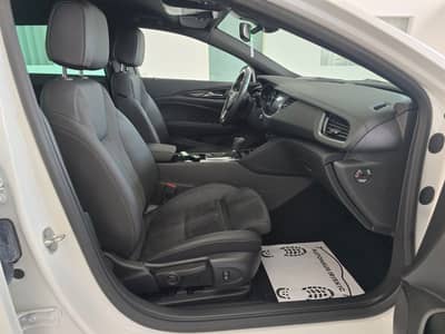 Opel Insignia B Sports Tourer Ultimate OPC-Line — slika 14