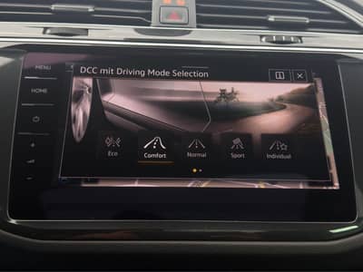 Volkswagen Tiguan R-Line eHybrid Pano*Matrix*360*AHK*ACC*Ap — slika 20