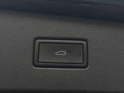 Volkswagen Tiguan R-Line eHybrid Pano*Matrix*360*AHK*ACC*Ap — slika 17