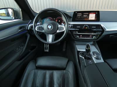 BMW M550i xDrive A.LED Komfortsitze STHZG Sitzklima — slika 4