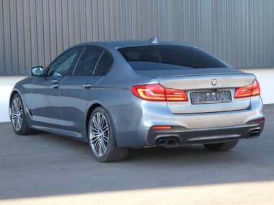 BMW M550i xDrive A.LED Komfortsitze STHZG Sitzklima — slika 32