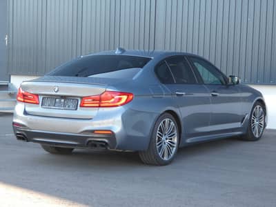 BMW M550i xDrive A.LED Komfortsitze STHZG Sitzklima — slika 33