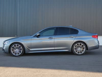 BMW M550i xDrive A.LED Komfortsitze STHZG Sitzklima — slika 25