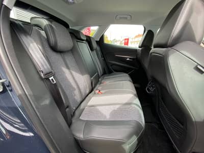 Peugeot 3008 Hybrid 225 Allure Nav/PDC+Kamera/Assistenz — slika 14