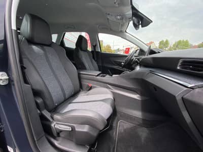 Peugeot 3008 Hybrid 225 Allure Nav/PDC+Kamera/Assistenz — slika 8