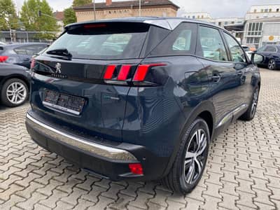 Peugeot 3008 Hybrid 225 Allure Nav/PDC+Kamera/Assistenz — slika 5