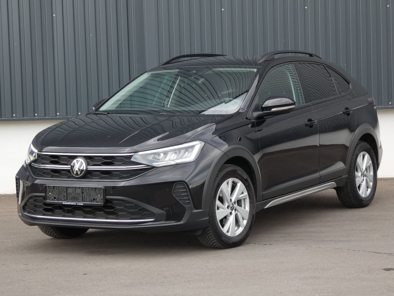 Volkswagen Taigo 1.0 TSI Life 1-Hand LED Navi Virtual SHZ — slika 1