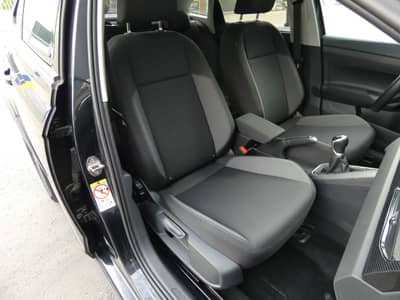 Volkswagen Taigo 1.0 TSI Life 1-Hand LED Navi Virtual SHZ — slika 6