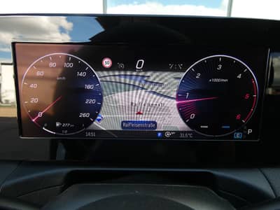 Mercedes-Benz C 200 d 9G Avantgarde Night LED Navi AHK 1-Hand — slika 15
