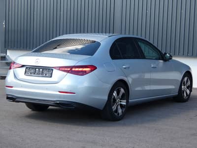 Mercedes-Benz C 200 d 9G Avantgarde Night LED Navi AHK 1-Hand — slika 31