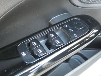 Mercedes-Benz C 200 d 9G Avantgarde Night LED Navi AHK 1-Hand — slika 19