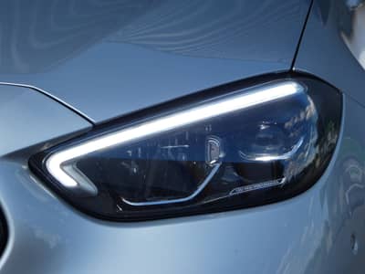 Mercedes-Benz C 200 d 9G Avantgarde Night LED Navi AHK 1-Hand — slika 26