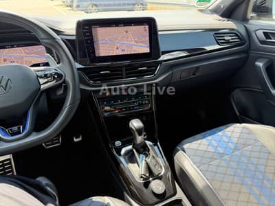 Volkswagen T-Roc 2.0 TSI*4M*R*DSG*AKRAPOVIC*VIR*PANO*IQ*VOL — slika 17