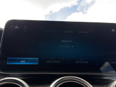Mercedes-Benz GLC 220d AMG-Line 4Matic*Pano*Wide*360*HUD*STHZ* — slika 25