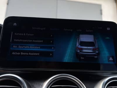 Mercedes-Benz GLC 220d AMG-Line 4Matic*Pano*Wide*360*HUD*STHZ* — slika 23