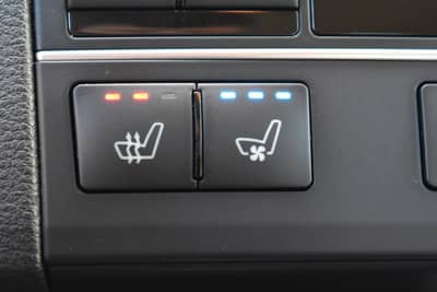 Mercedes-Benz E 350 CGI Limousine STH/AHK/MEMORY/KEYLESS — slika 32