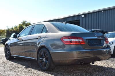 Mercedes-Benz E 350 CGI Limousine STH/AHK/MEMORY/KEYLESS — slika 4