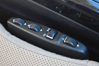 Mercedes-Benz E 350 CGI Limousine STH/AHK/MEMORY/KEYLESS — slika 30