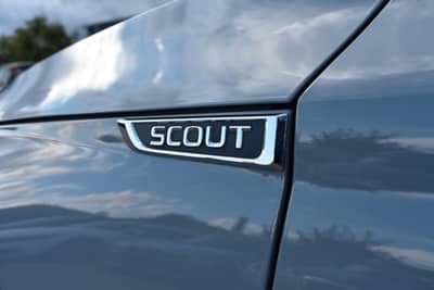 Skoda Octavia Combi Scout 4x4/KEYLESS/HUD/AHK/LED — slika 34
