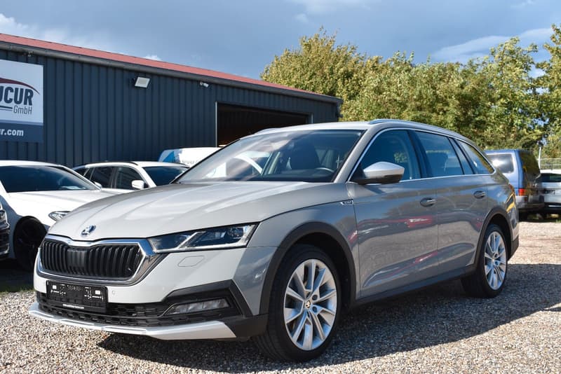 Skoda Octavia Combi Scout 4x4/KEYLESS/HUD/AHK/LED