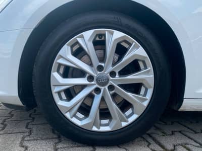 Audi A4 Avant design ultra ACC/PDC/HuD/Shz/Assistenz — slika 19