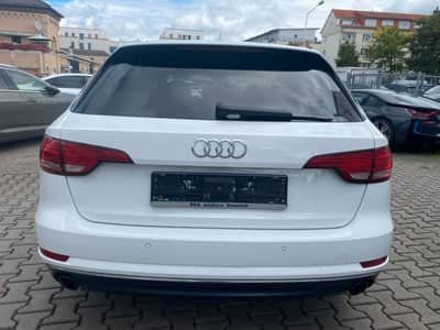 Audi A4 Avant design ultra ACC/PDC/HuD/Shz/Assistenz — slika 18