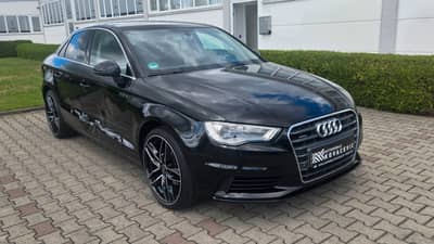 Audi A3 2.0 TDI Lim"Ambiente quattro"Navi"T.Leder"Xen — slika 2