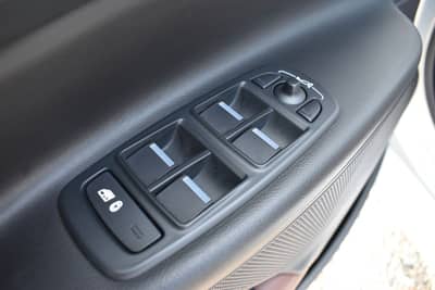 Jaguar XE Portfolio Kamera/Meridian Sound/Schiebedach — slika 15