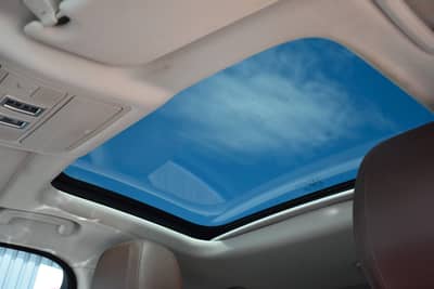 Jaguar XE Portfolio Kamera/Meridian Sound/Schiebedach — slika 30