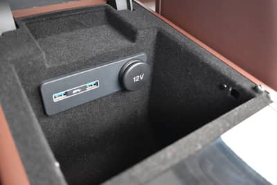 Jaguar XE Portfolio Kamera/Meridian Sound/Schiebedach — slika 26