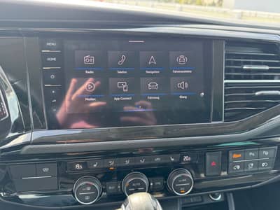 Volkswagen T6.1 Multivan*4M*DSG*7-STZE*VIRTU*NAVI*LED*LEDER — slika 22