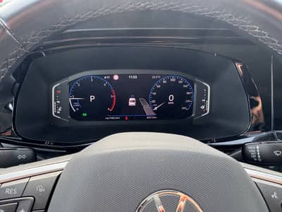 Volkswagen T6.1 Multivan*4M*DSG*7-STZE*VIRTU*NAVI*LED*LEDER — slika 23