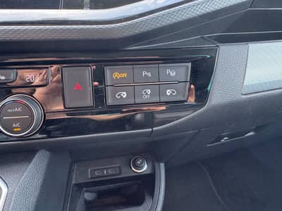 Volkswagen T6.1 Multivan*4M*DSG*7-STZE*VIRTU*NAVI*LED*LEDER — slika 20