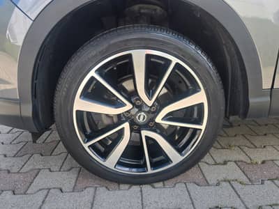 Nissan Qashqai 1.6 dCi"Tekna"Leder"Kamera"Navi"19 Zoll" — slika 21