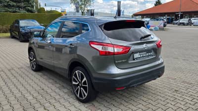 Nissan Qashqai 1.6 dCi"Tekna"Leder"Kamera"Navi"19 Zoll" — slika 4