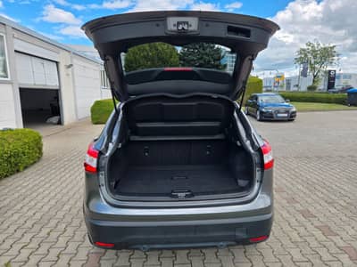 Nissan Qashqai 1.6 dCi"Tekna"Leder"Kamera"Navi"19 Zoll" — slika 5
